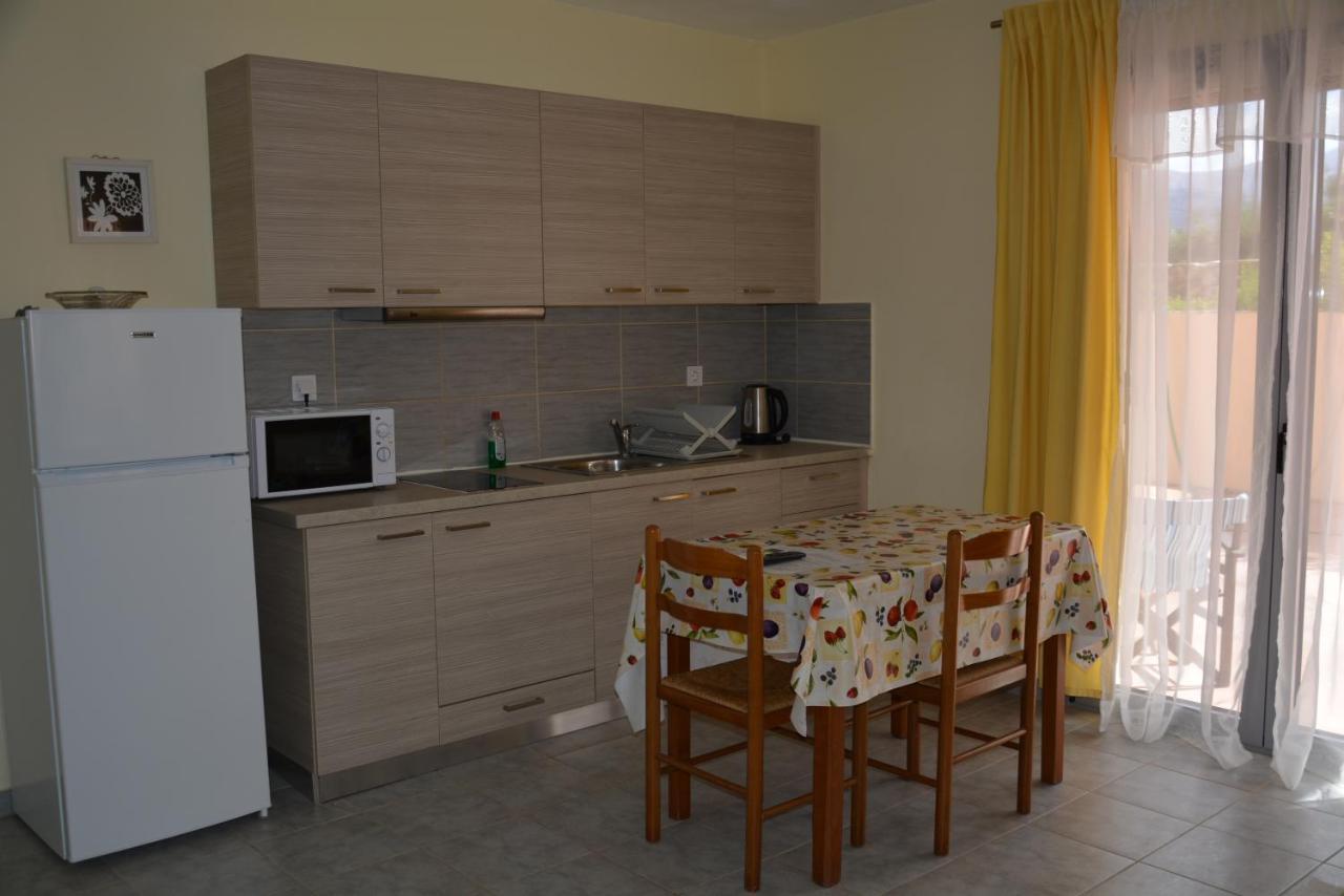 Lotus Sea View Apartments Lixouri Exterior photo